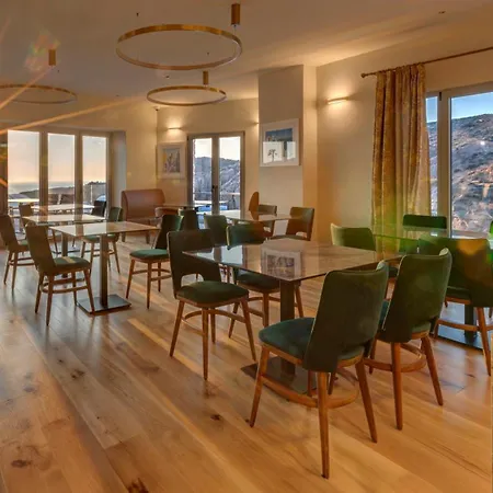 Hotel Desiterra Fira (Santorini)
